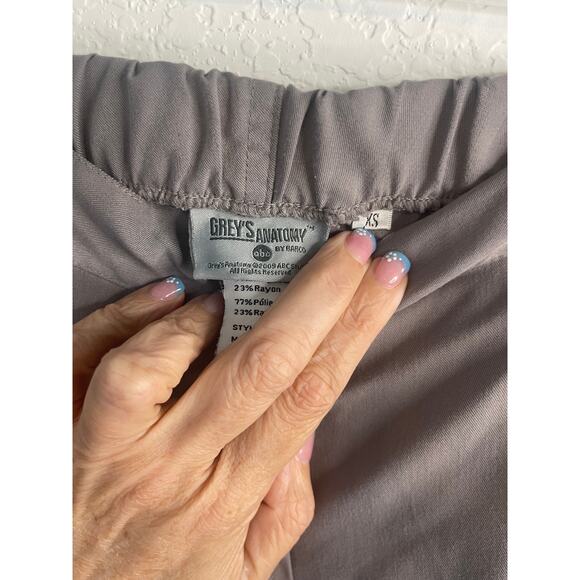 Grey's Anatomy Women's Scrub Pants - Picture 5 of 7